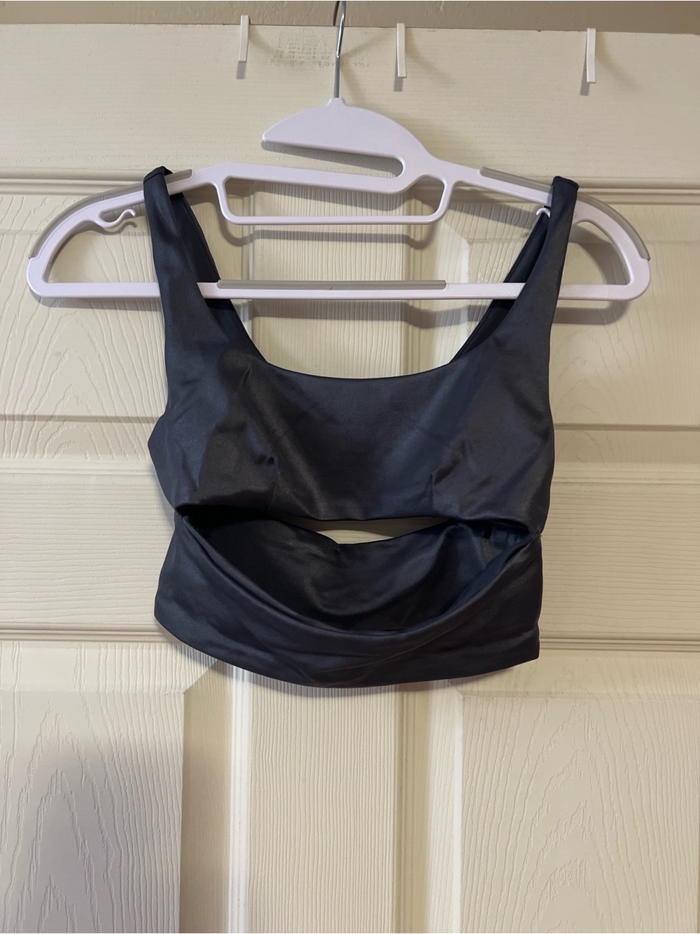 #342 Alo XS Black Glossy Cutout Sports Bra Crop Tank Top EUC